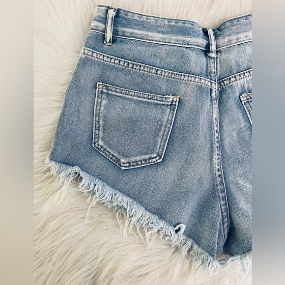High Rise Faded Mom Jean Shorts Women's Size 6 - Picture 6 of 6